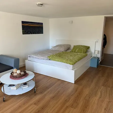 Modernes Apartment, Ruhige Lage, Stadtnah *