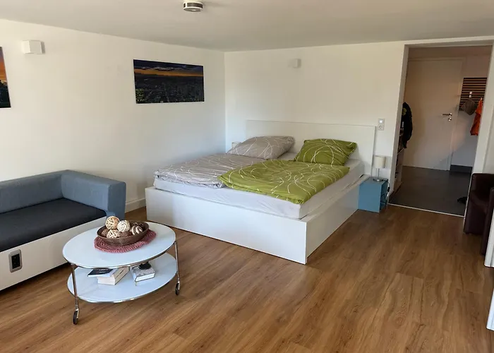 Modernes Apartment, Ruhige Lage, Stadtnah *